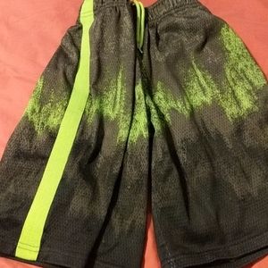 Kid's athletic shorts